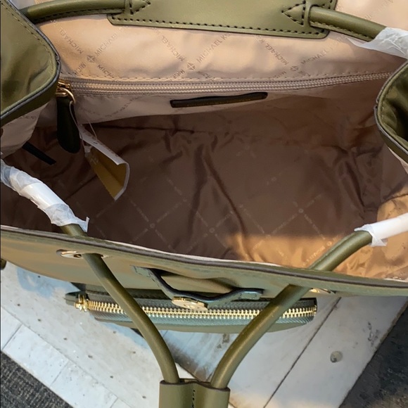 Michael Kors ‘ABBEY’ Backpack - BRAND NEW!! - Picture 7 of 8